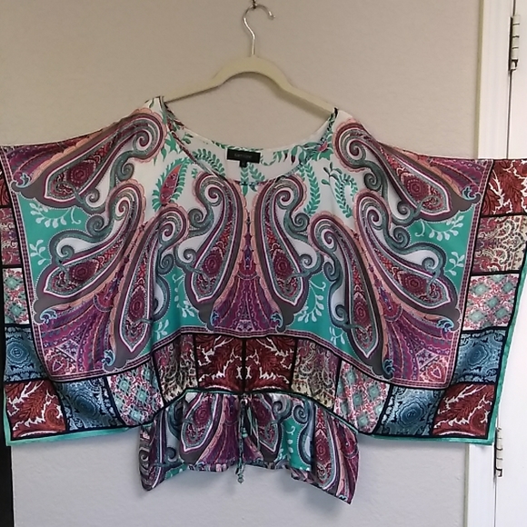 Karen Kane silky butterfly sleeve top - Picture 1 of 4